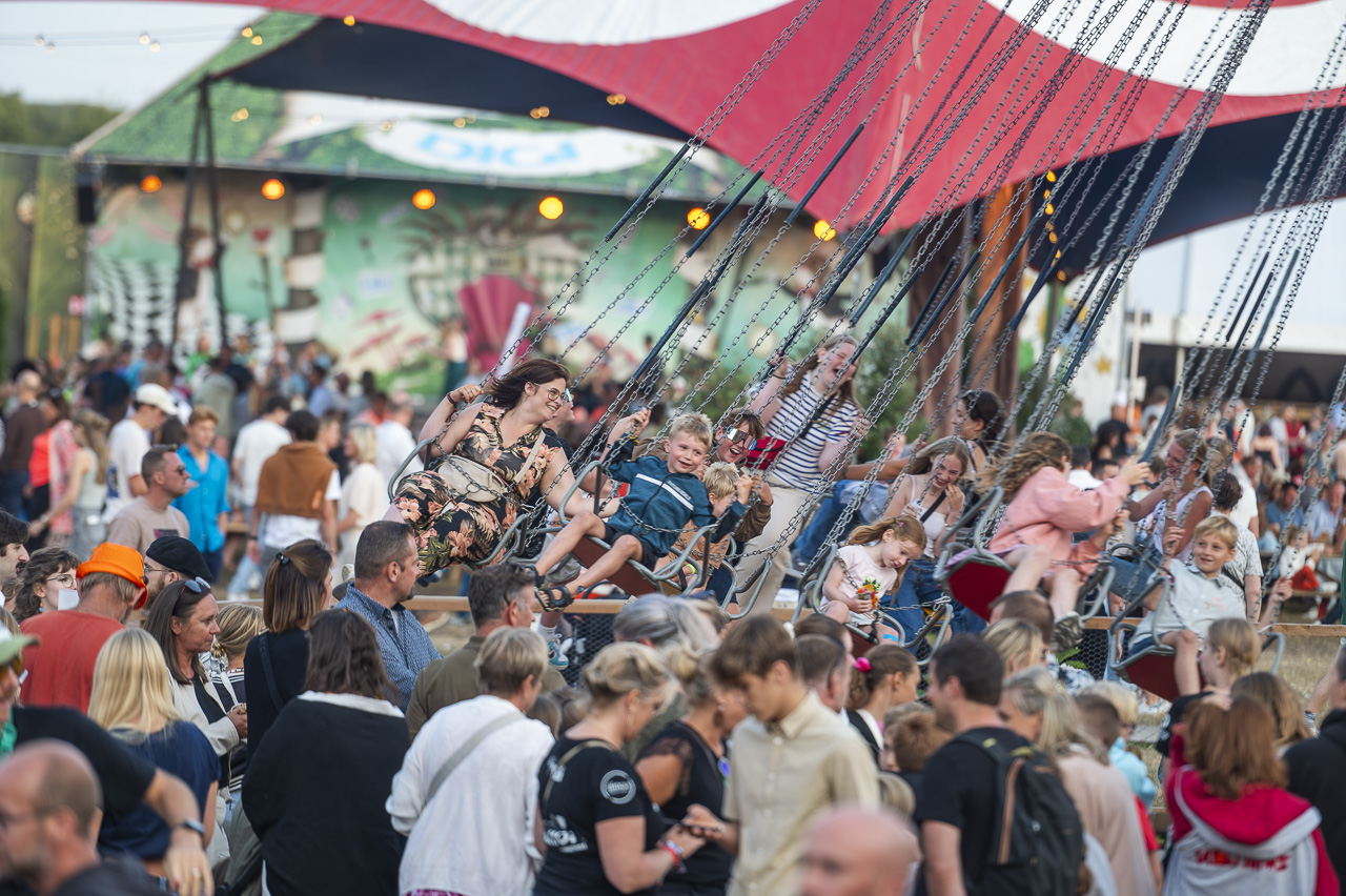 Sfeerbeelden dag 4 @ Rijvers Festival 2024, picture 42, photographed by Dimitri Vanlommel - FrontView Magazine