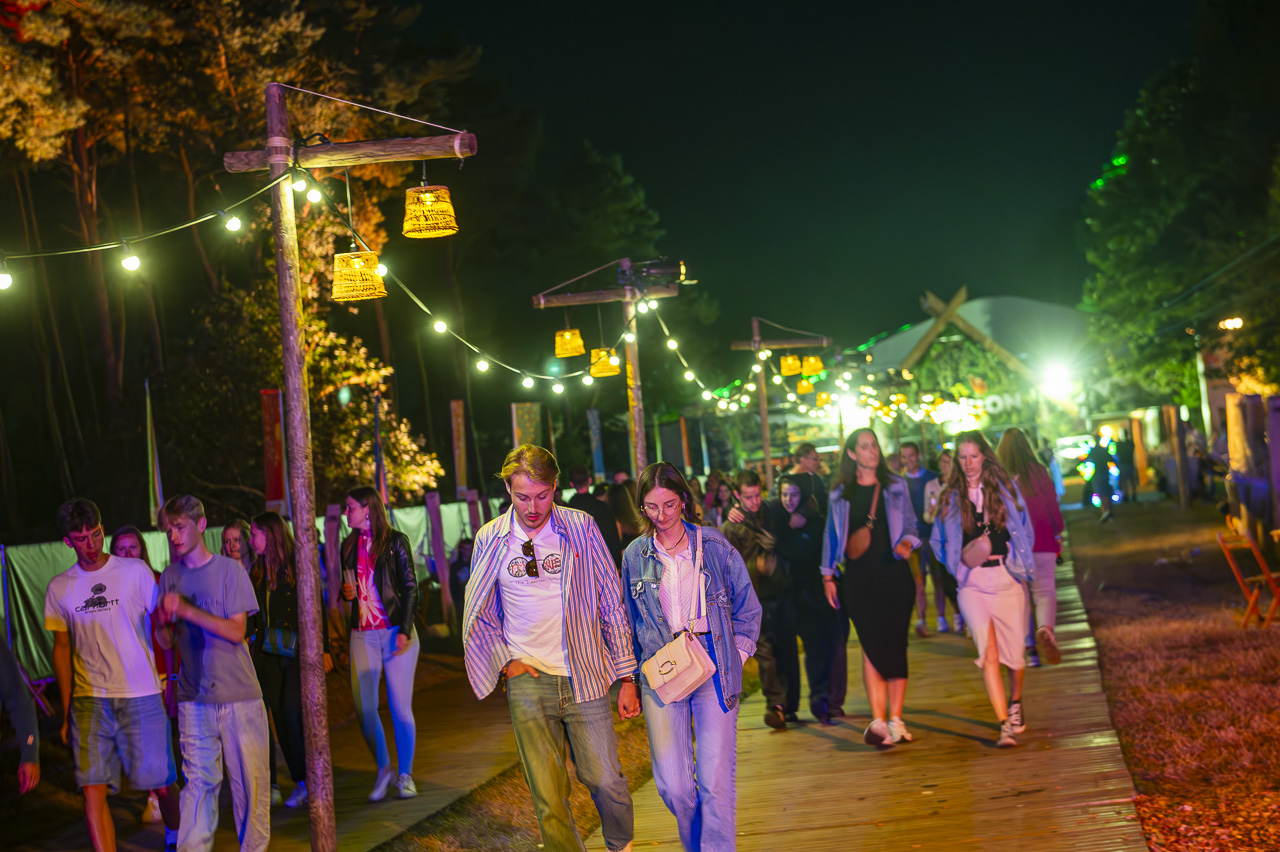 Sfeerbeelden dag 4 @ Rijvers Festival 2024, picture 54, photographed by Dimitri Vanlommel - FrontView Magazine