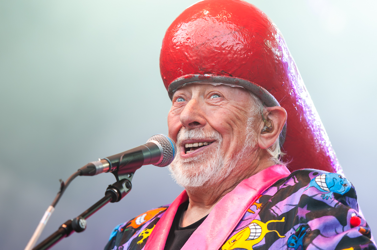 Urbanus en de Fanfaar @ Rijvers Festival 2024, picture 2, photographed by Jurgen Van De Maele - FrontView Magazine