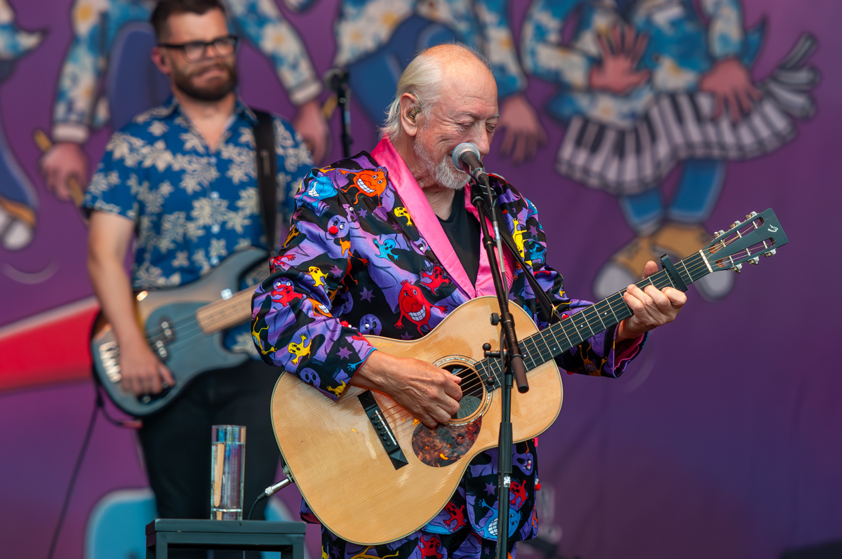 Urbanus en de Fanfaar @ Rijvers Festival 2024, picture 8, photographed by Jurgen Van De Maele - FrontView Magazine