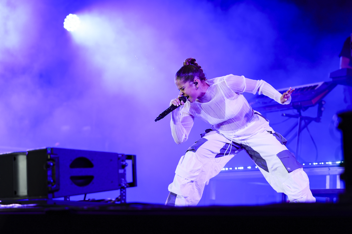 Laura Tesoro @ Beveren buiten, picture 18, photographed by Peter Casie - FrontView Magazine