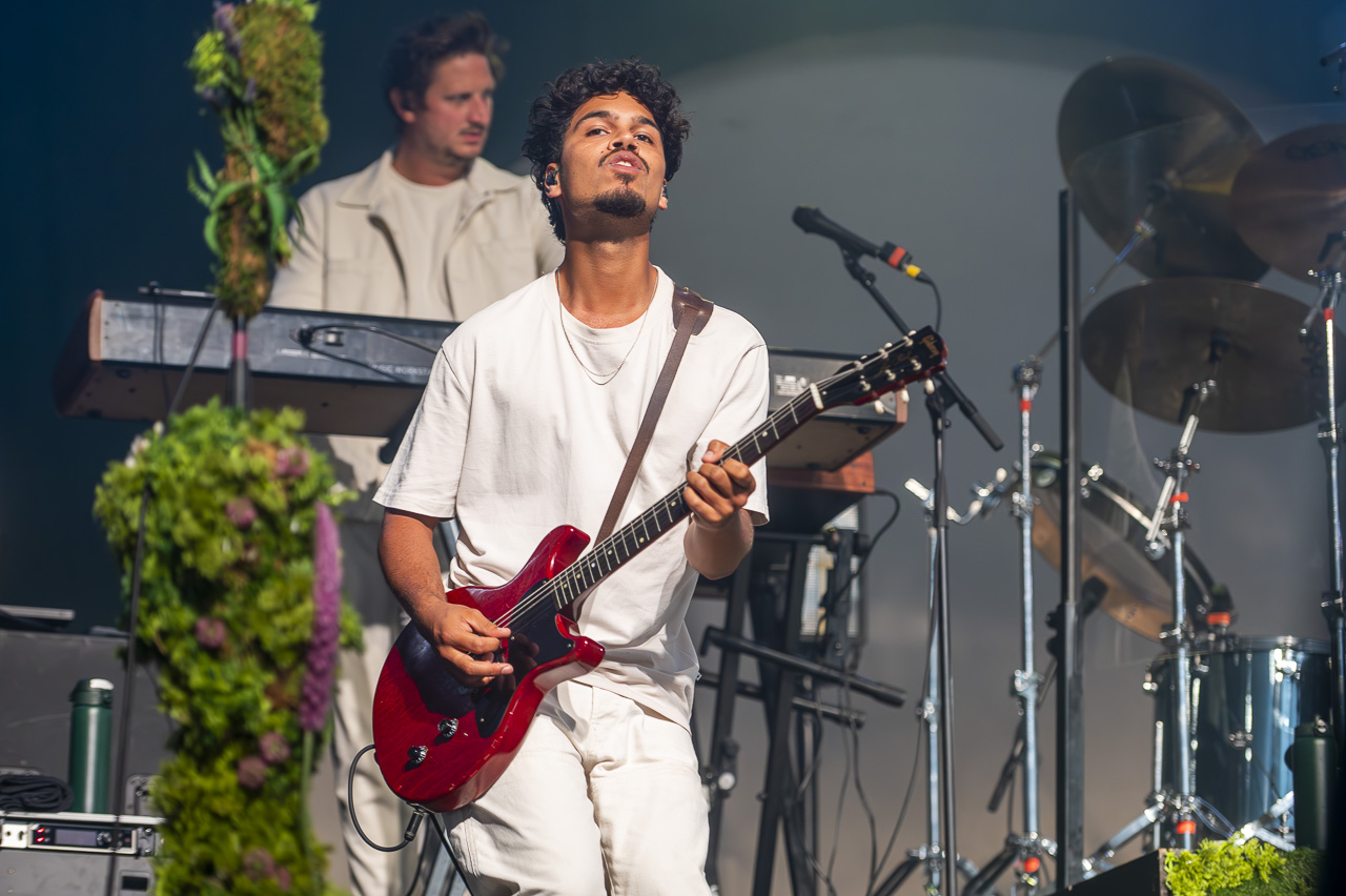 Pommelien Thijs @ Rijvers Festival 2024, picture 5, photographed by Dimitri Vanlommel - FrontView Magazine