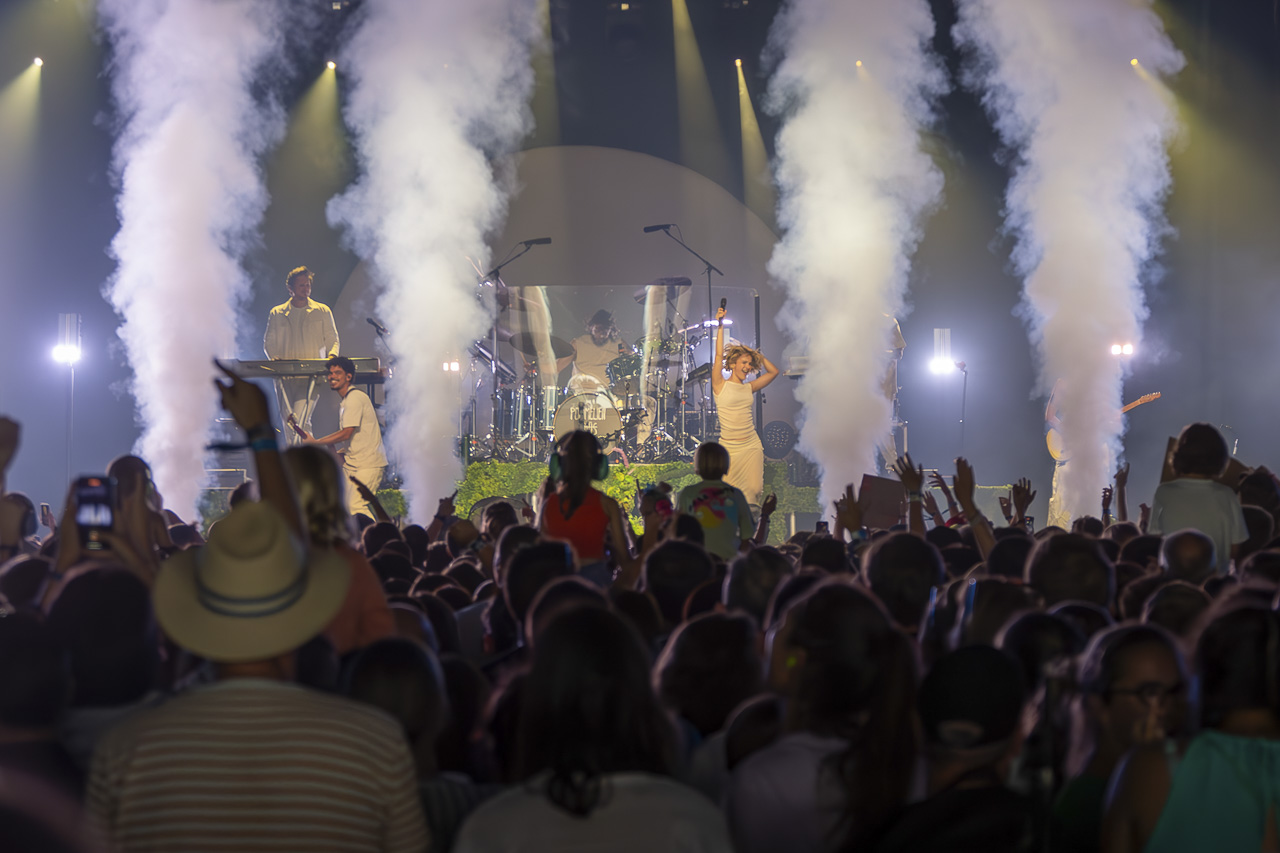 Pommelien Thijs @ Rijvers Festival 2024, picture 33, photographed by Dimitri Vanlommel - FrontView Magazine