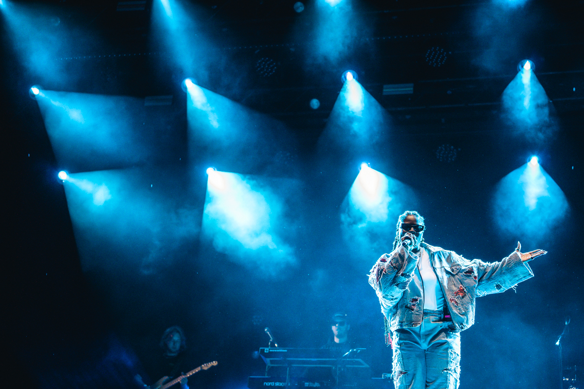 Coely @ Maanrock 2024, foto 15, foto's door Jelle Meersschaut - FrontView Magazine