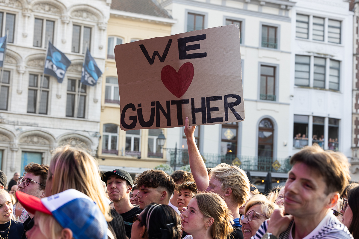 Günther Neefs @ Maanrock 2024, picture 7, photographed by Marc Verdonck - FrontView Magazine