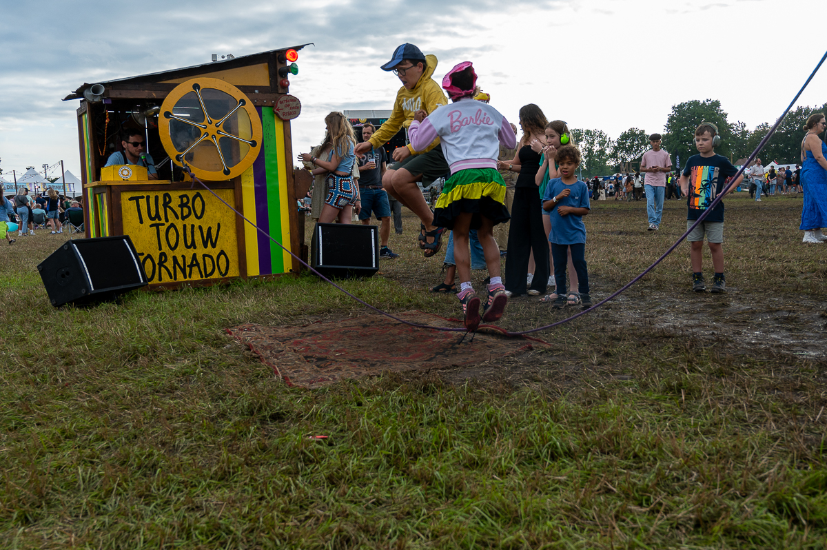 Sfeertjes Dag 2 @ Reggae Geel, picture 10, photographed by Luc Klinckaert - FrontView Magazine
