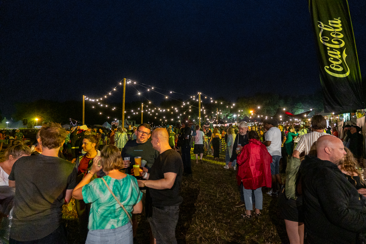 Sfeertjes Dag 2 @ Reggae Geel, picture 18, photographed by Luc Klinckaert - FrontView Magazine