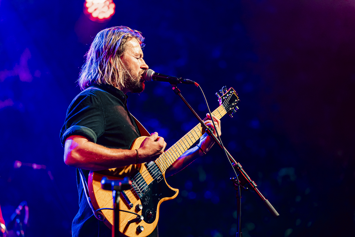 The Teskey Brothers @ OLT Rivierenhof, picture 1, photographed by Peter Smet - FrontView Magazine