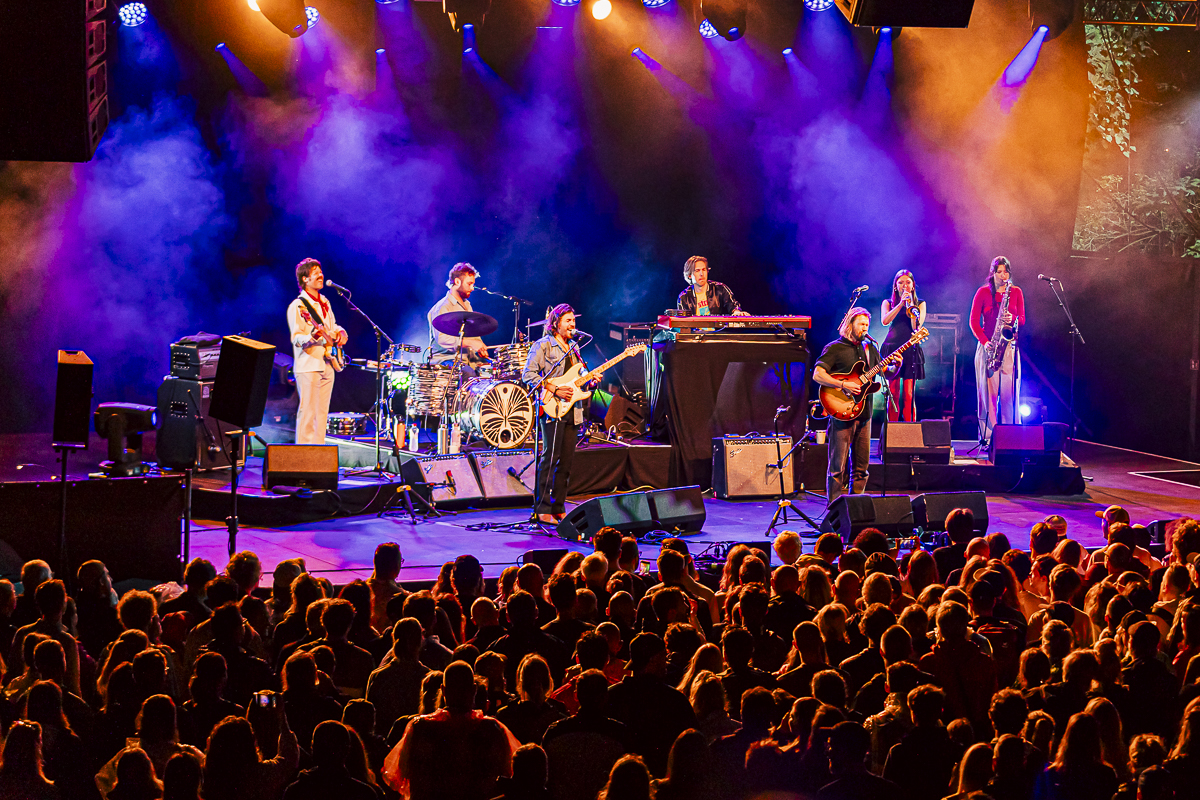 The Teskey Brothers @ OLT Rivierenhof, picture 21, photographed by Peter Smet - FrontView Magazine