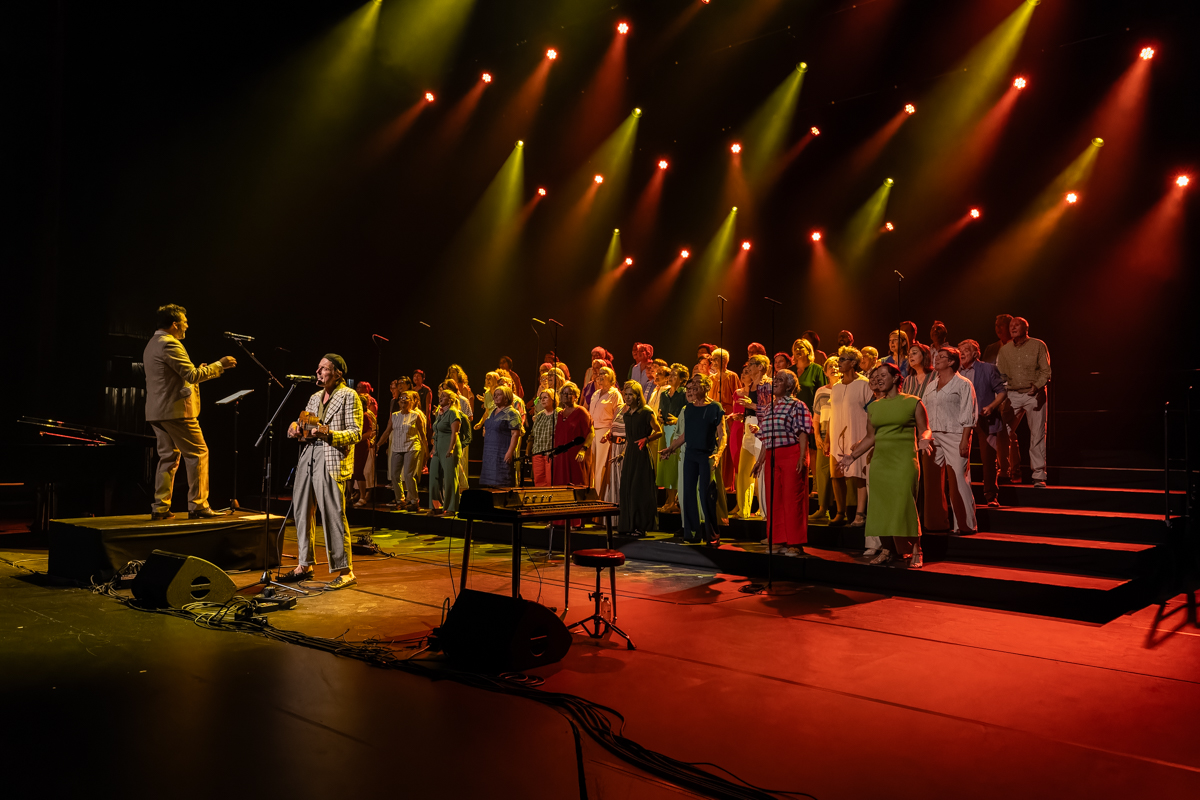Bent Van Looy in Koor @ Stadsschouwburg Antwerpen, foto 3, foto's door David Johnson - FrontView Magazine