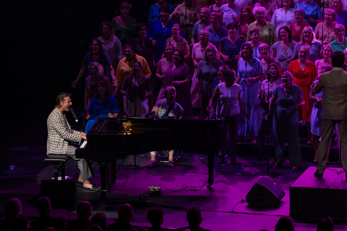 Bent Van Looy in Koor @ Stadsschouwburg Antwerpen, foto 13, foto's door David Johnson - FrontView Magazine