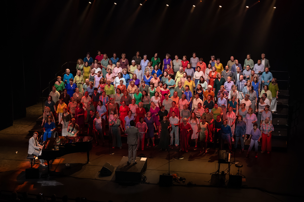 Bent Van Looy in Koor @ Stadsschouwburg Antwerpen, foto 14, foto's door David Johnson - FrontView Magazine