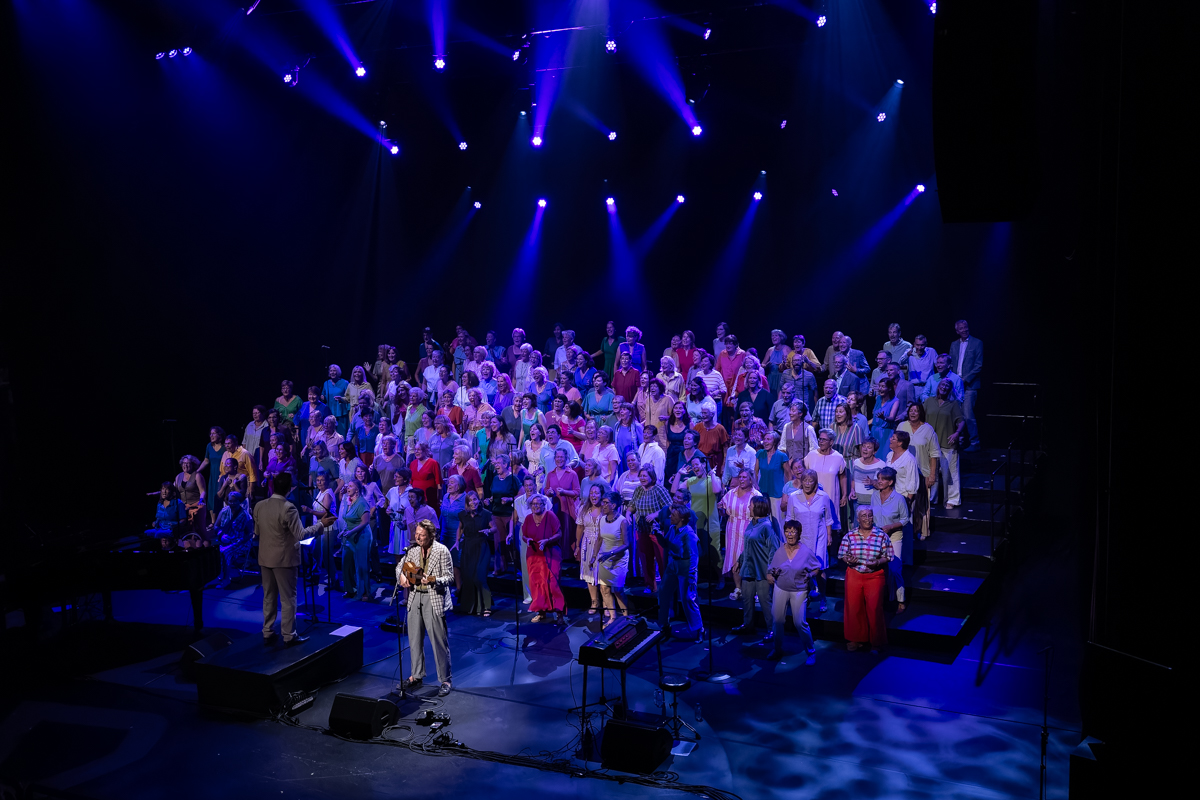 Bent Van Looy in Koor @ Stadsschouwburg Antwerpen, foto 22, foto's door David Johnson - FrontView Magazine