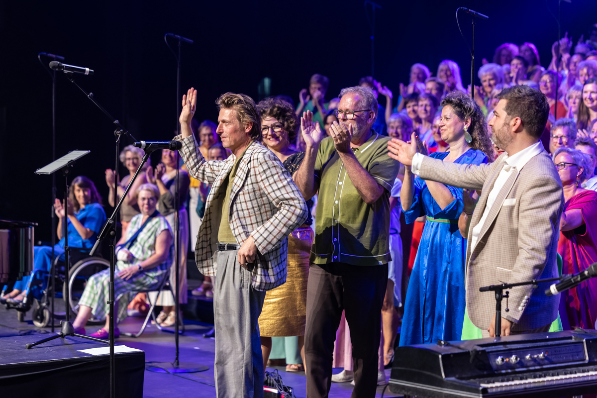 Bent Van Looy in Koor @ Stadsschouwburg Antwerpen, foto 30, foto's door David Johnson - FrontView Magazine