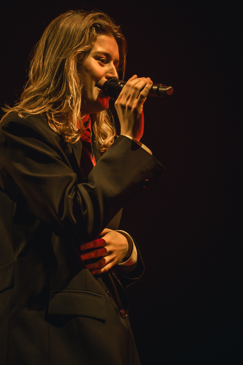 Girl In Red @ Vorst Nationaal, picture 1, photographed by Jelle Meersschaut - FrontView Magazine