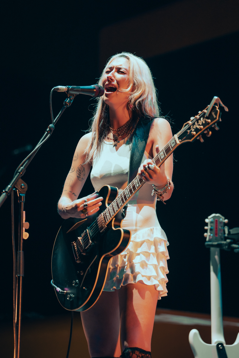 Nieve Ella @ Vorst Nationaal, picture 14, photographed by Jelle Meersschaut - FrontView Magazine