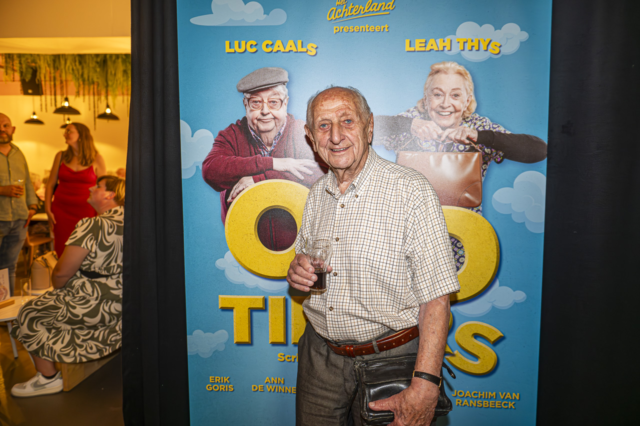 Première Oldtimers @ Fakkeltheater Antwerpen, foto 5, foto's door Dimitri Vanlommel - FrontView Magazine