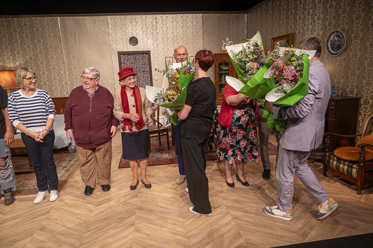 Première Oldtimers @ Fakkeltheater Antwerpen, foto 15, foto's door Dimitri Vanlommel - FrontView Magazine