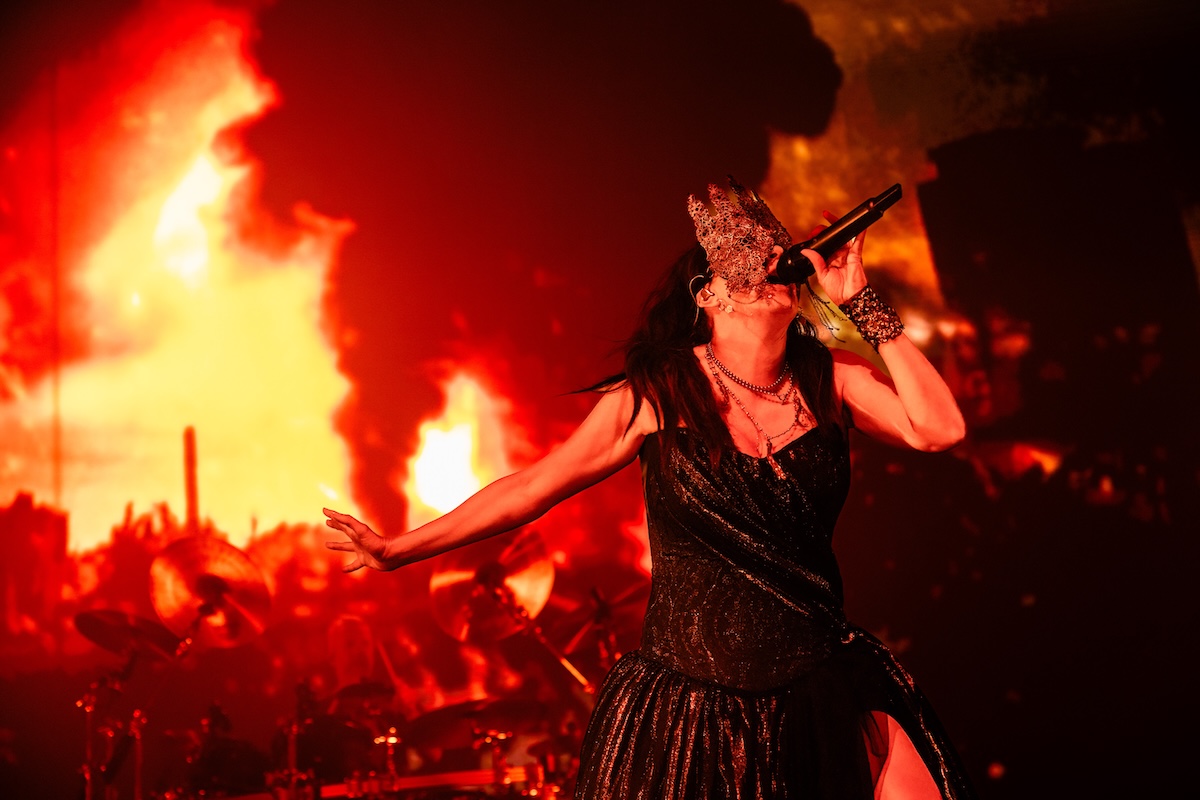 Within Temptation @ 013, picture 6, photographed by Dorien Goetschalckx - FrontView Magazine