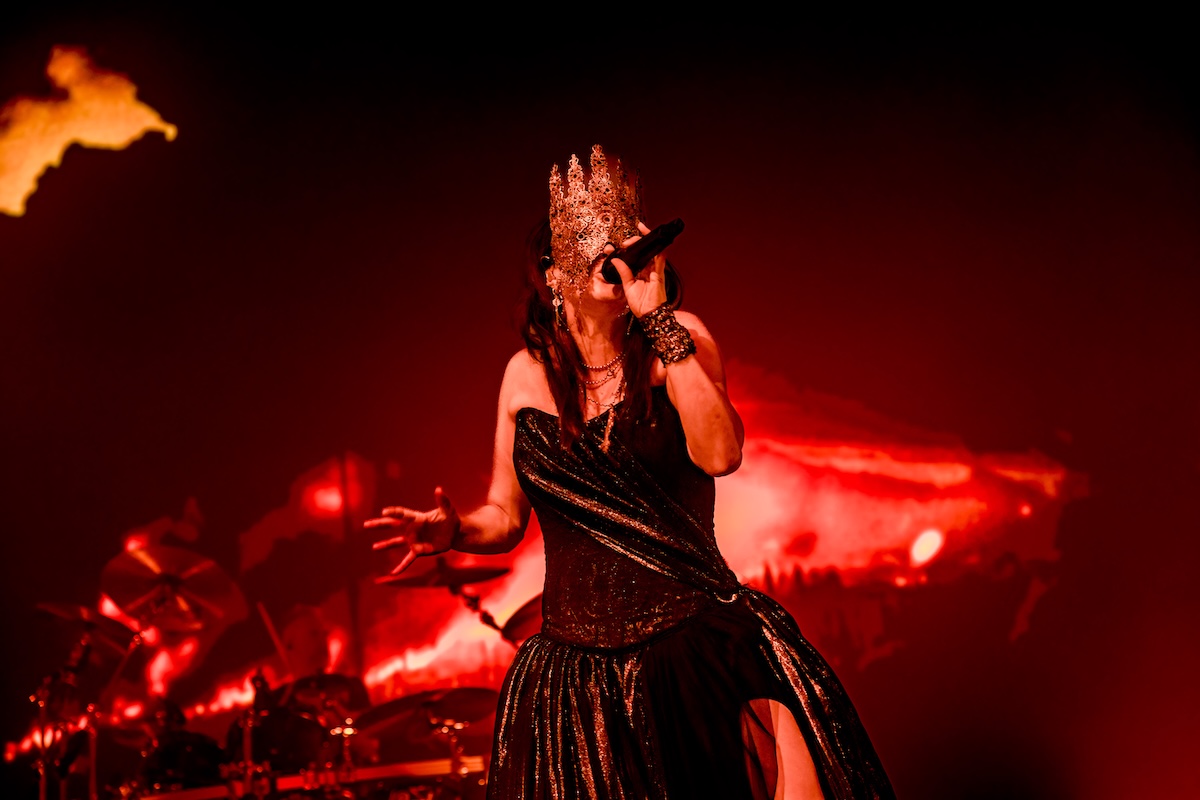 Within Temptation @ 013, picture 7, photographed by Dorien Goetschalckx - FrontView Magazine