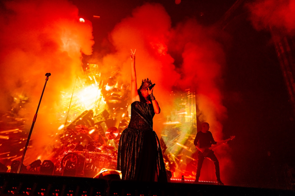 Within Temptation @ 013, picture 8, photographed by Dorien Goetschalckx - FrontView Magazine
