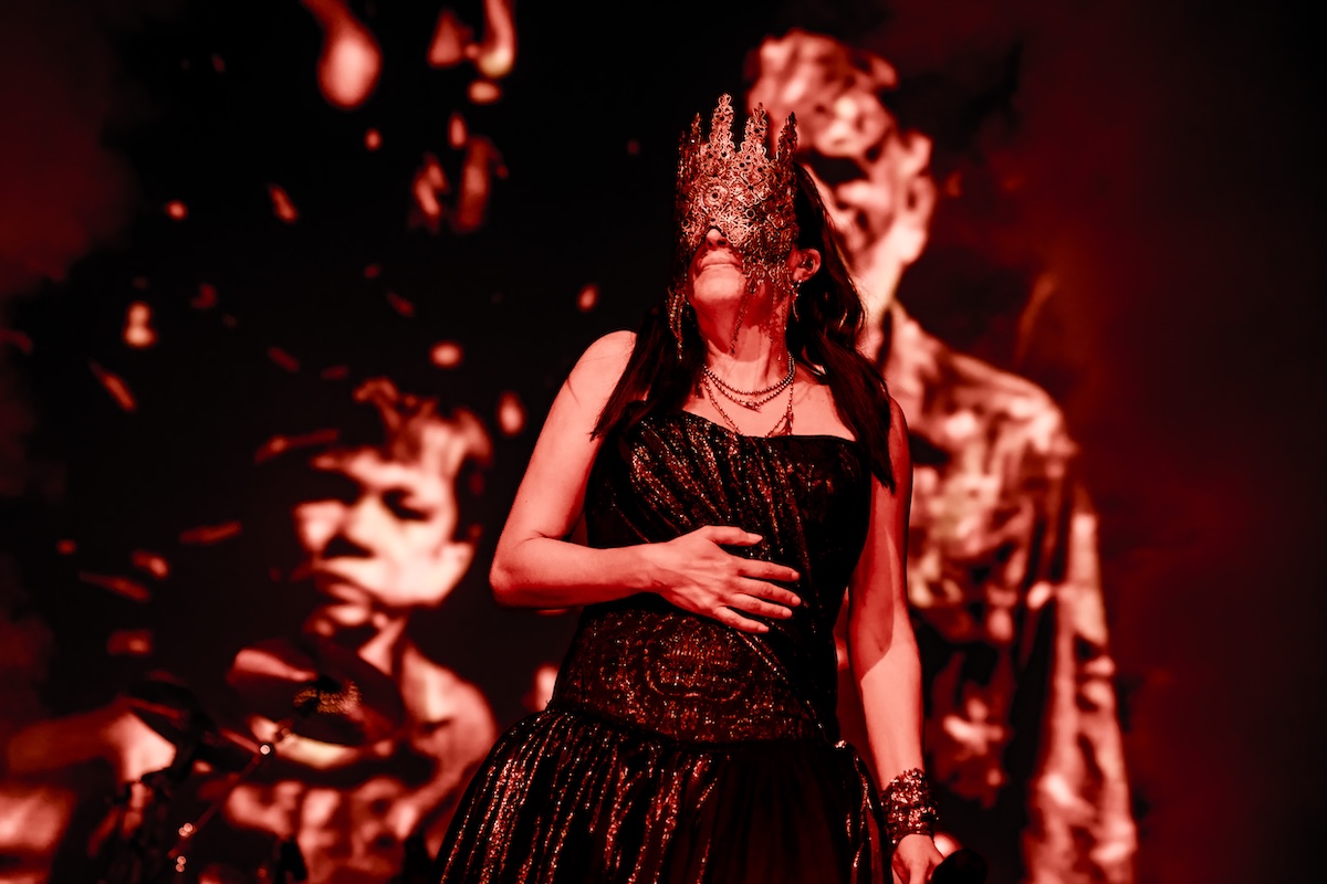 Within Temptation @ 013, picture 13, photographed by Dorien Goetschalckx - FrontView Magazine