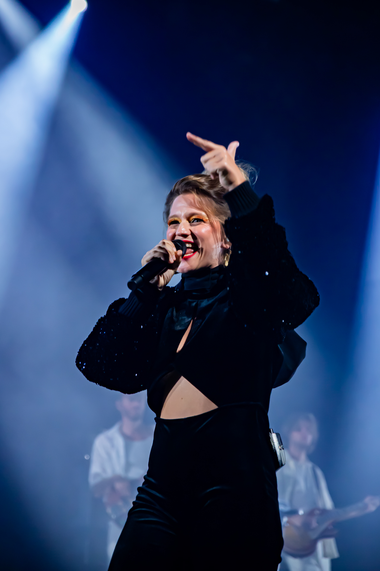Selah Sue @ Het Depot, picture 24, photographed by Leen Verlinden - FrontView Magazine