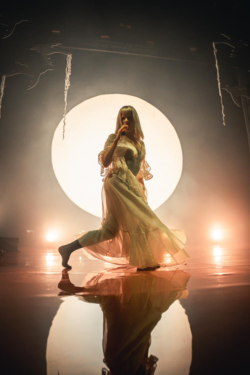 Aurora @ Vorst Nationaal, picture 11, photographed by Jelle Meersschaut - FrontView Magazine