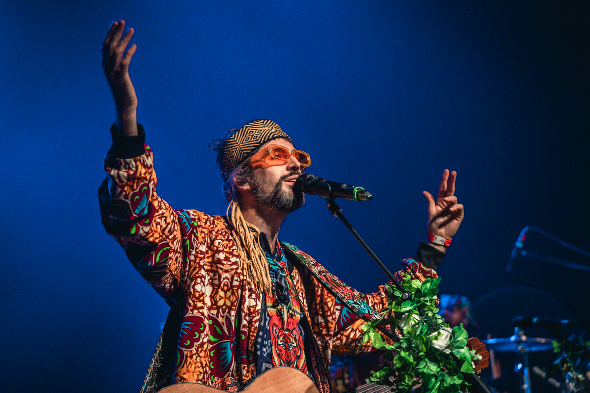 Crystal Fighters @ La Madeleine, picture 7, photographed by Jelle Meersschaut - FrontView Magazine