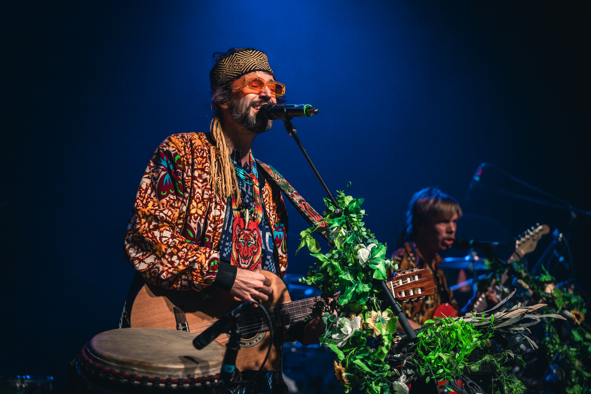 Crystal Fighters @ La Madeleine, picture 8, photographed by Jelle Meersschaut - FrontView Magazine