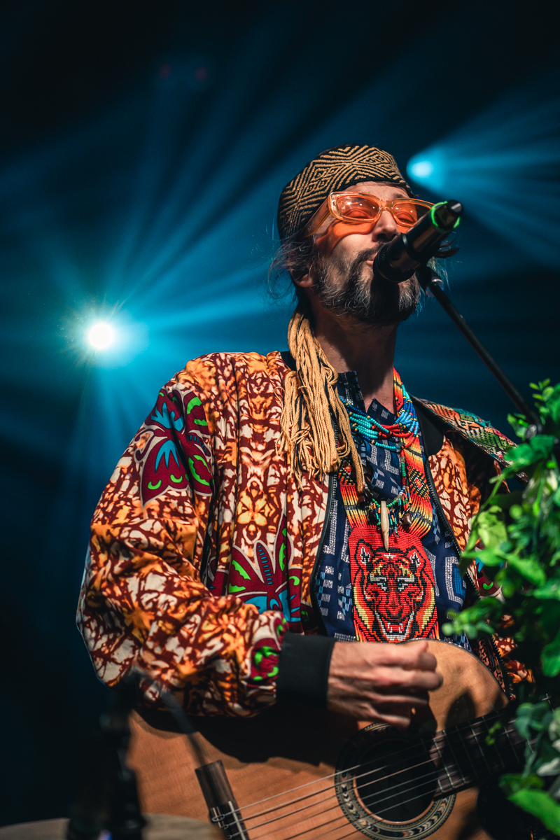 Crystal Fighters @ La Madeleine, picture 9, photographed by Jelle Meersschaut - FrontView Magazine