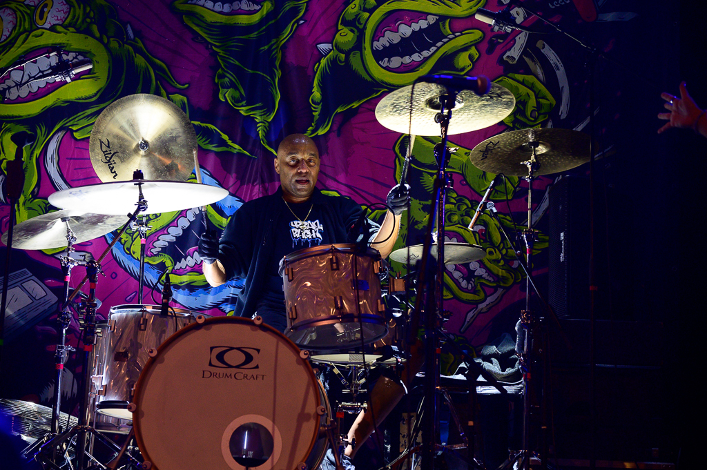 Dog Eat Dog @ 013, picture 14, photographed by Gert Daemen - FrontView Magazine