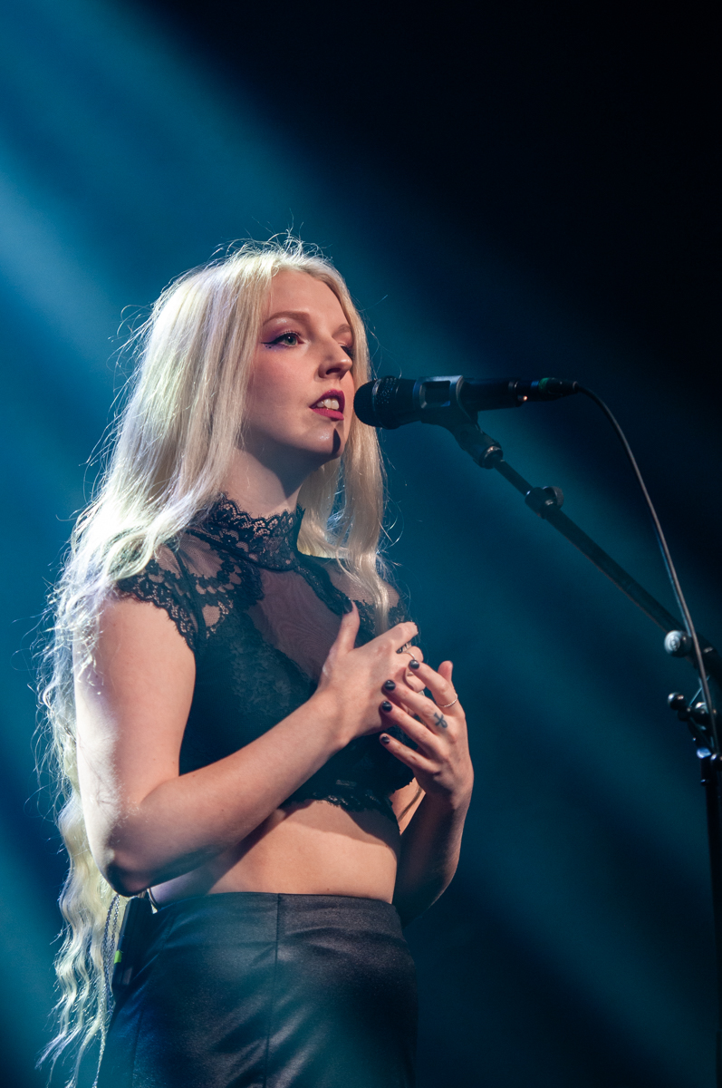 Sylvaine @ Ancienne Belgique, picture 5, photographed by Jurgen Van De Maele - FrontView Magazine