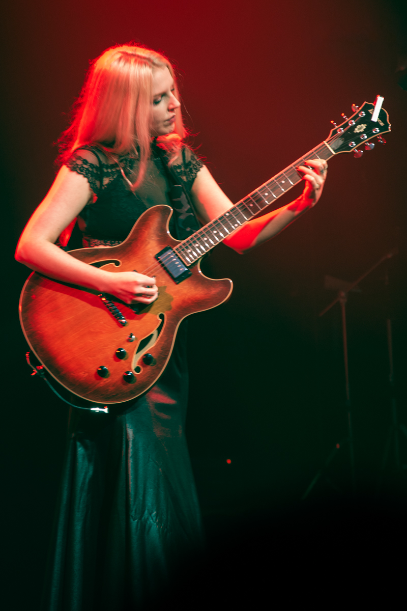 Sylvaine @ Ancienne Belgique, picture 9, photographed by Jurgen Van De Maele - FrontView Magazine