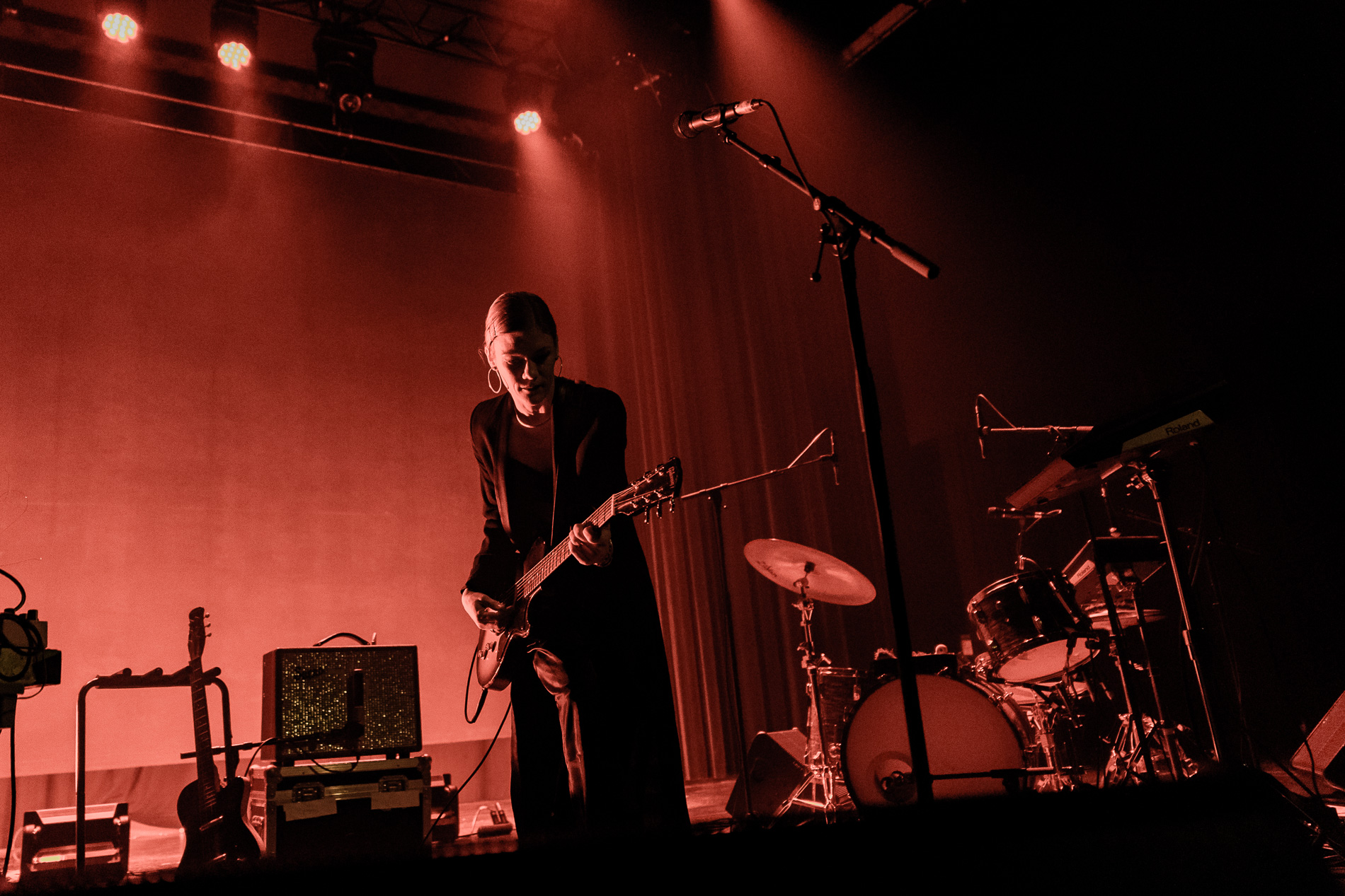 Trixie Whitley @ Het Depot, picture 1, photographed by Jürgen Bruynooghe - FrontView Magazine