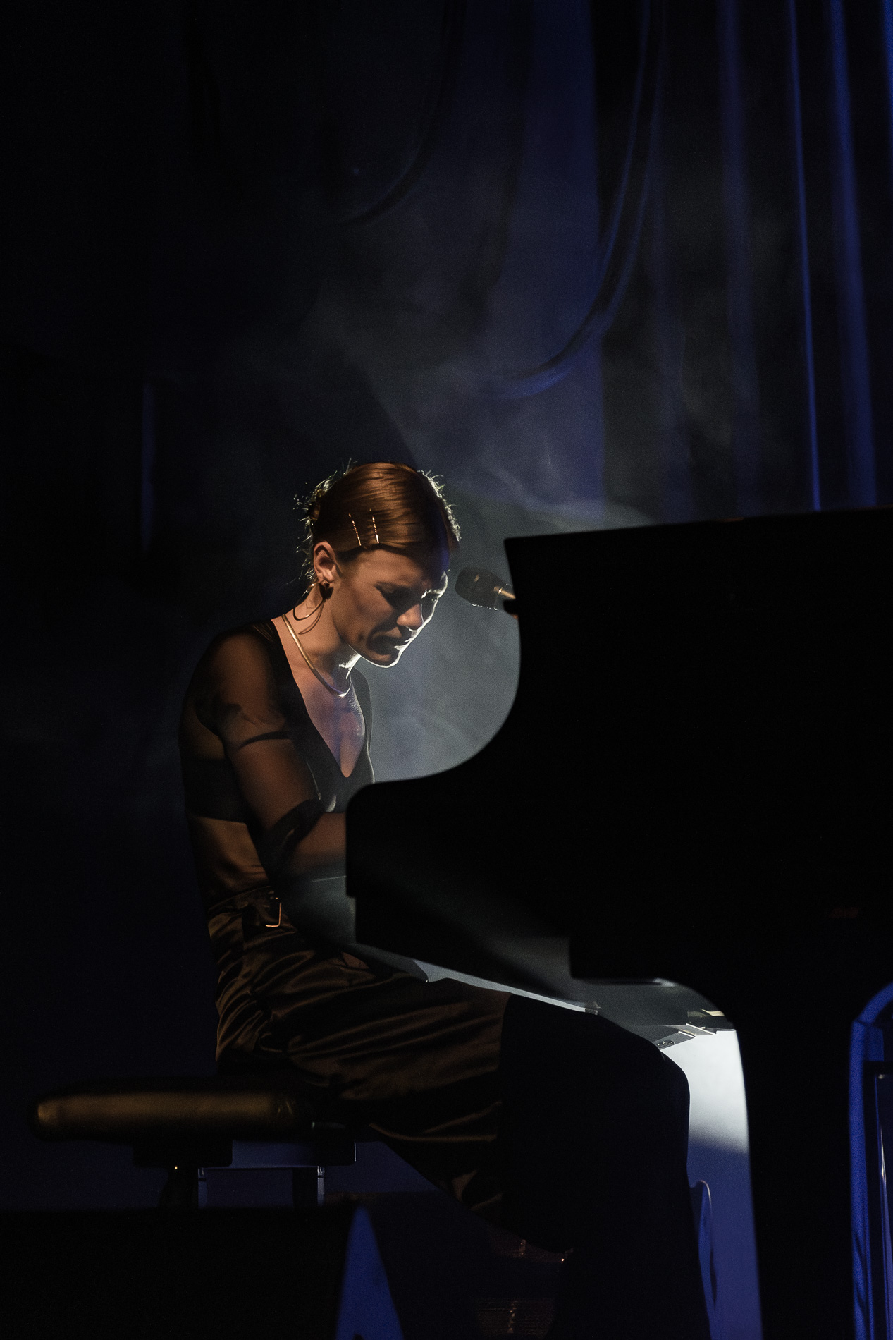 Trixie Whitley @ Het Depot, picture 7, photographed by Jürgen Bruynooghe - FrontView Magazine