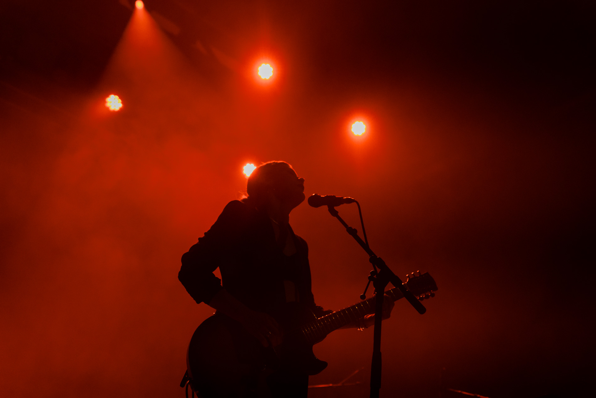Trixie Whitley @ Het Depot, picture 11, photographed by Jürgen Bruynooghe - FrontView Magazine