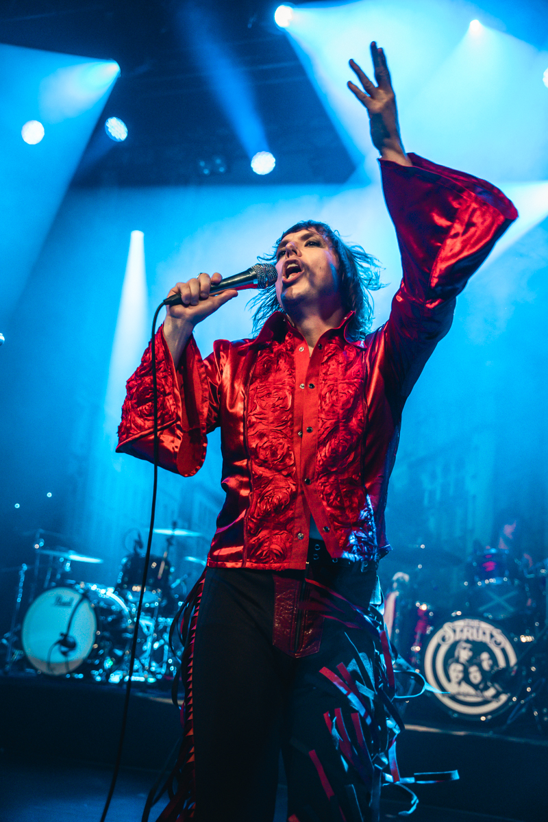 The Struts @ La Madeleine, picture 5, photographed by Jelle Meersschaut - FrontView Magazine