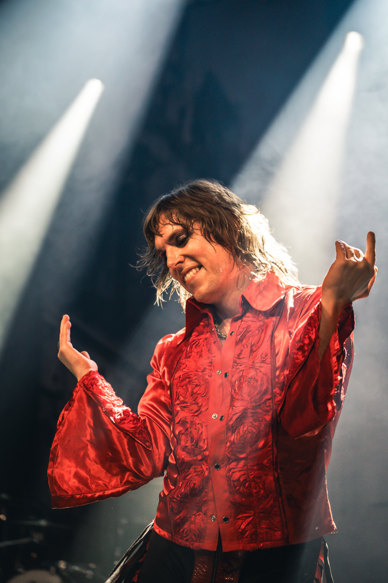 The Struts @ La Madeleine, picture 9, photographed by Jelle Meersschaut - FrontView Magazine