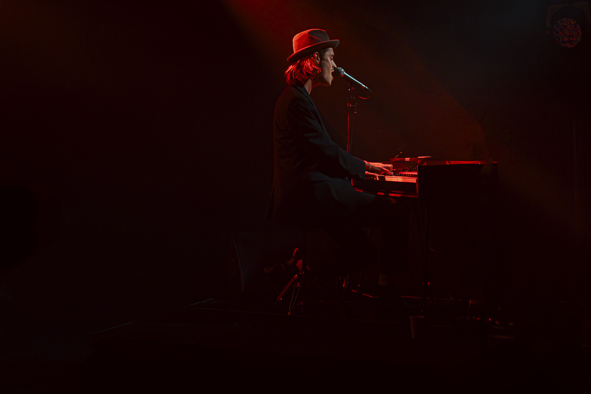 Iskander Moon @ AB, picture 7, photographed by Peter Smet - FrontView Magazine