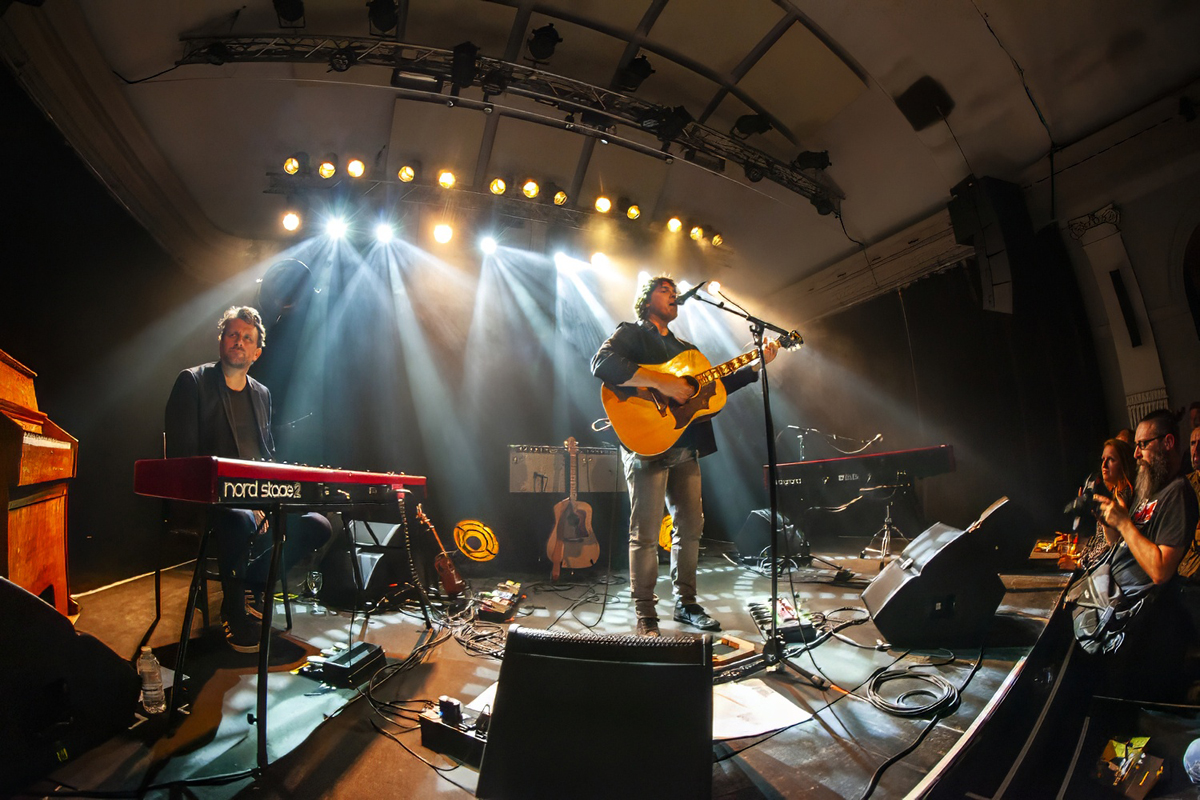 Jasper Steverlinck @ De Casino, picture 2, photographed by Edwin Houdevelt - FrontView Magazine