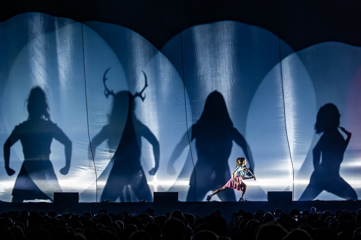 Lindsey Stirling @ Vorst Nationaal, picture 4, photographed by Dorien Goetschalckx - FrontView Magazine
