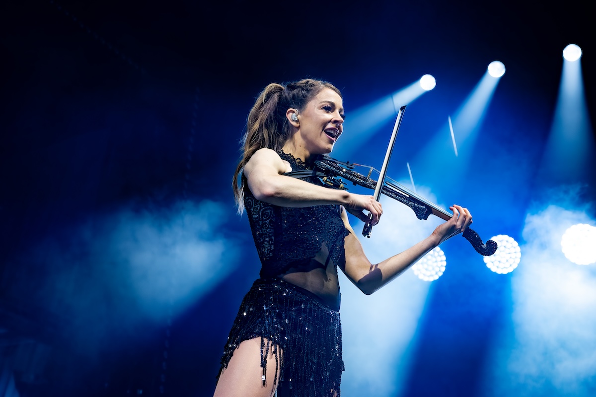 Lindsey Stirling @ Vorst Nationaal, picture 6, photographed by Dorien Goetschalckx - FrontView Magazine