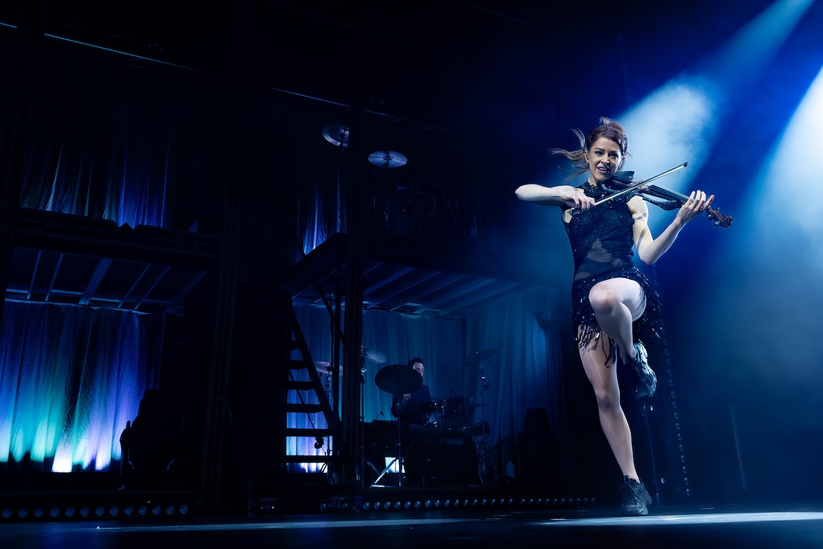 Lindsey Stirling @ Vorst Nationaal, picture 14, photographed by Dorien Goetschalckx - FrontView Magazine