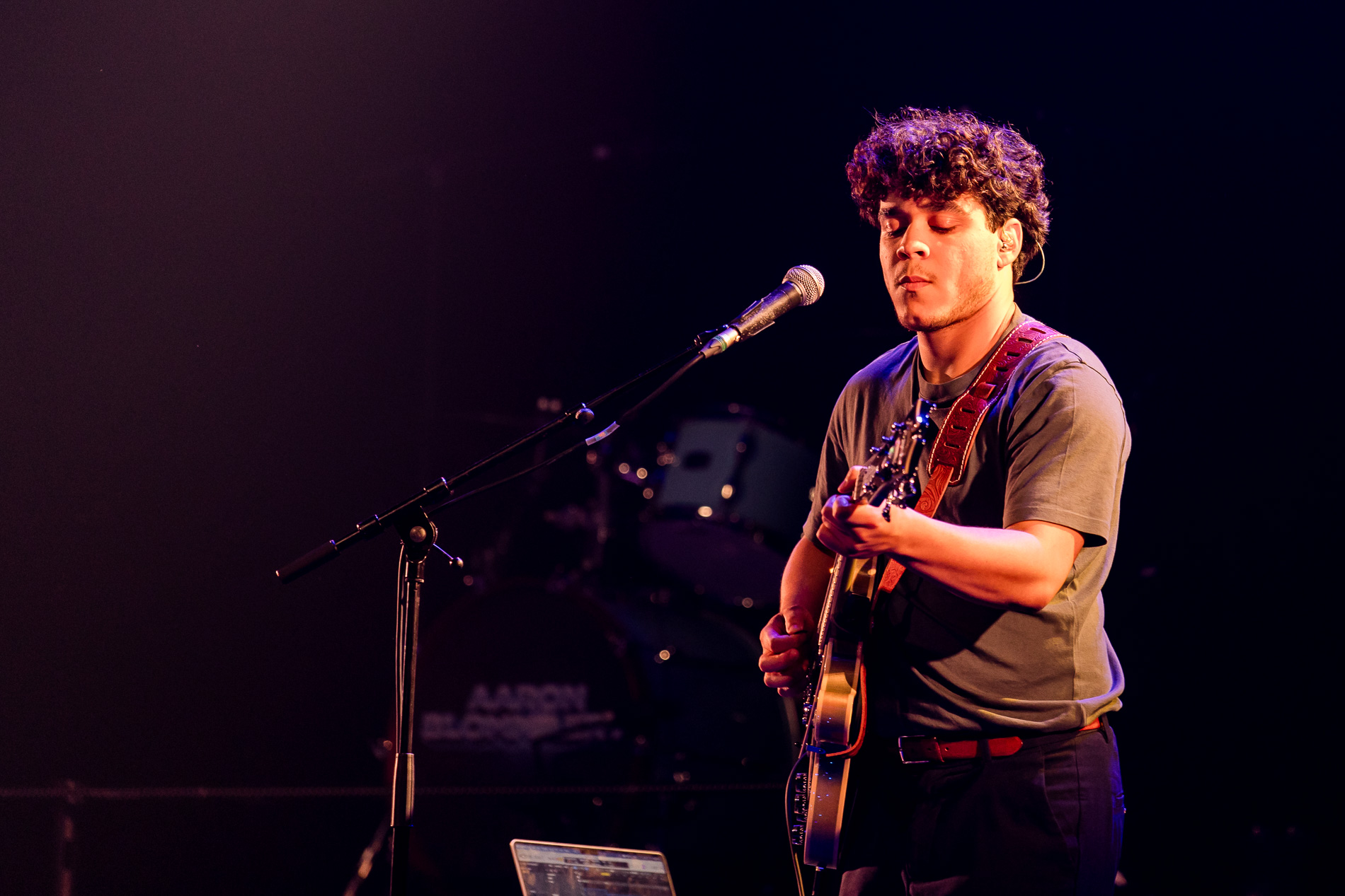 Rosann @ Het Depot, picture 7, photographed by Jürgen Bruynooghe - FrontView Magazine