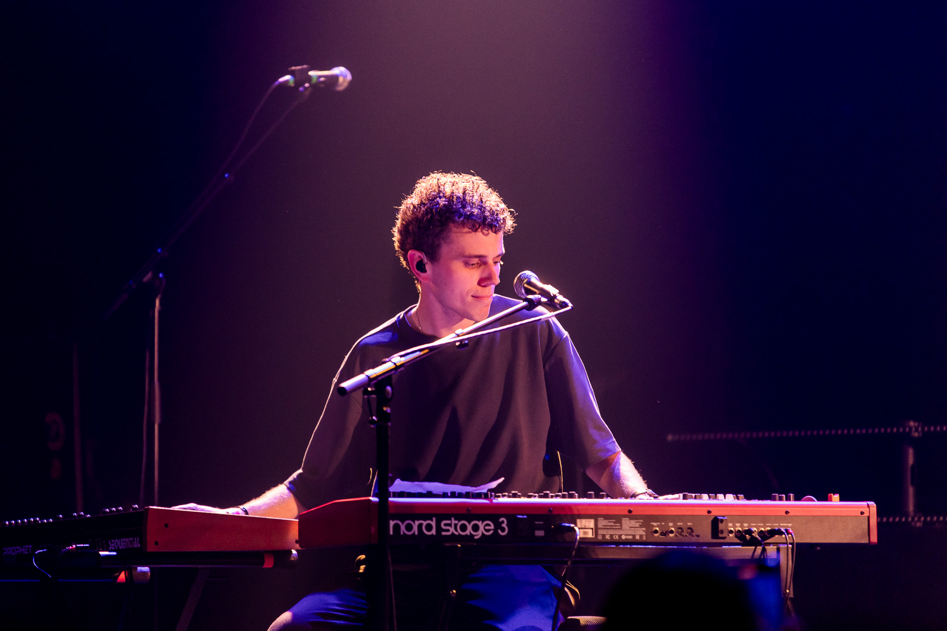 Rosann @ Het Depot, picture 10, photographed by Jürgen Bruynooghe - FrontView Magazine