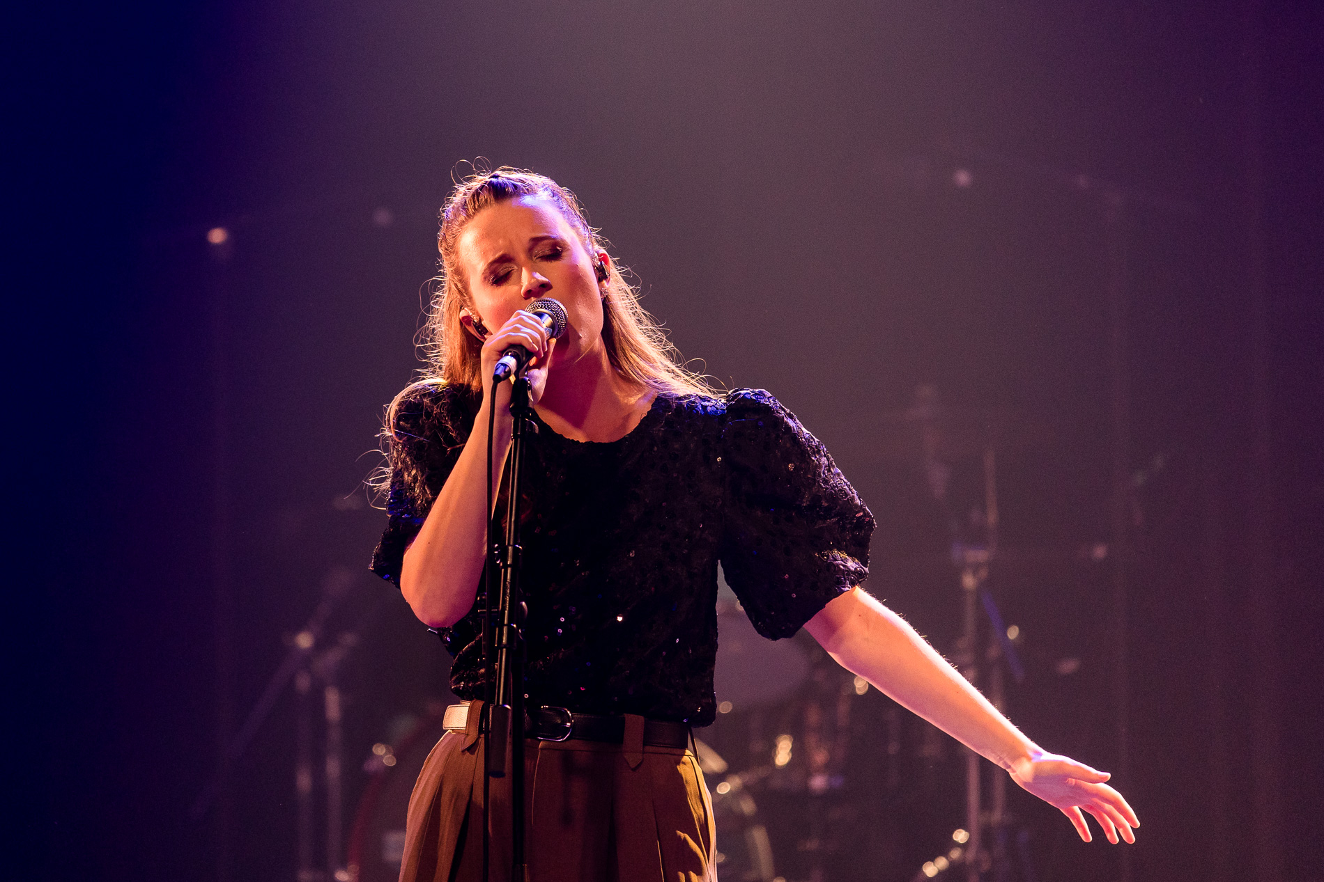 Rosann @ Het Depot, picture 12, photographed by Jürgen Bruynooghe - FrontView Magazine