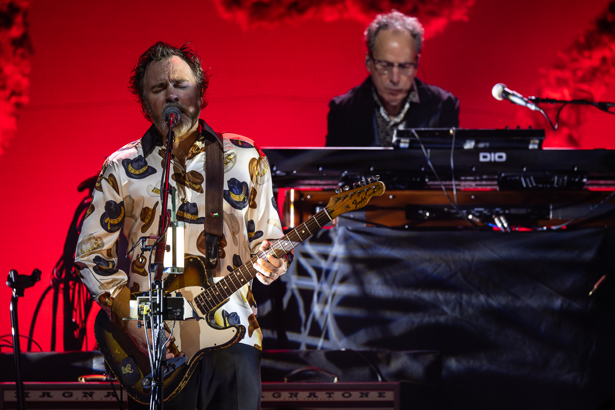 Crowded House @ Koninklijk Circus, picture 7, photographed by David Johnson - FrontView Magazine
