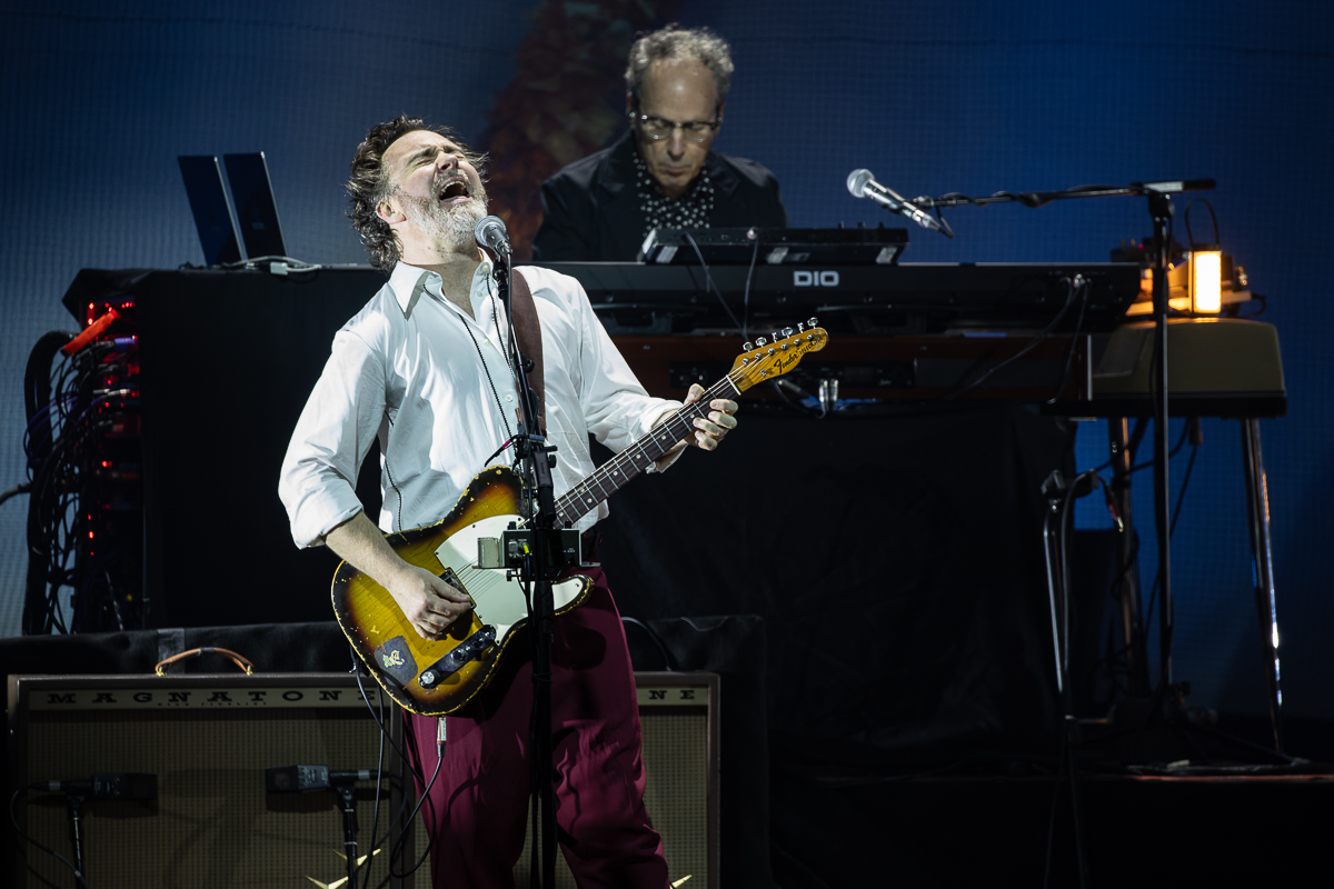 Crowded House @ 013, picture 10, photographed by David Johnson - FrontView Magazine