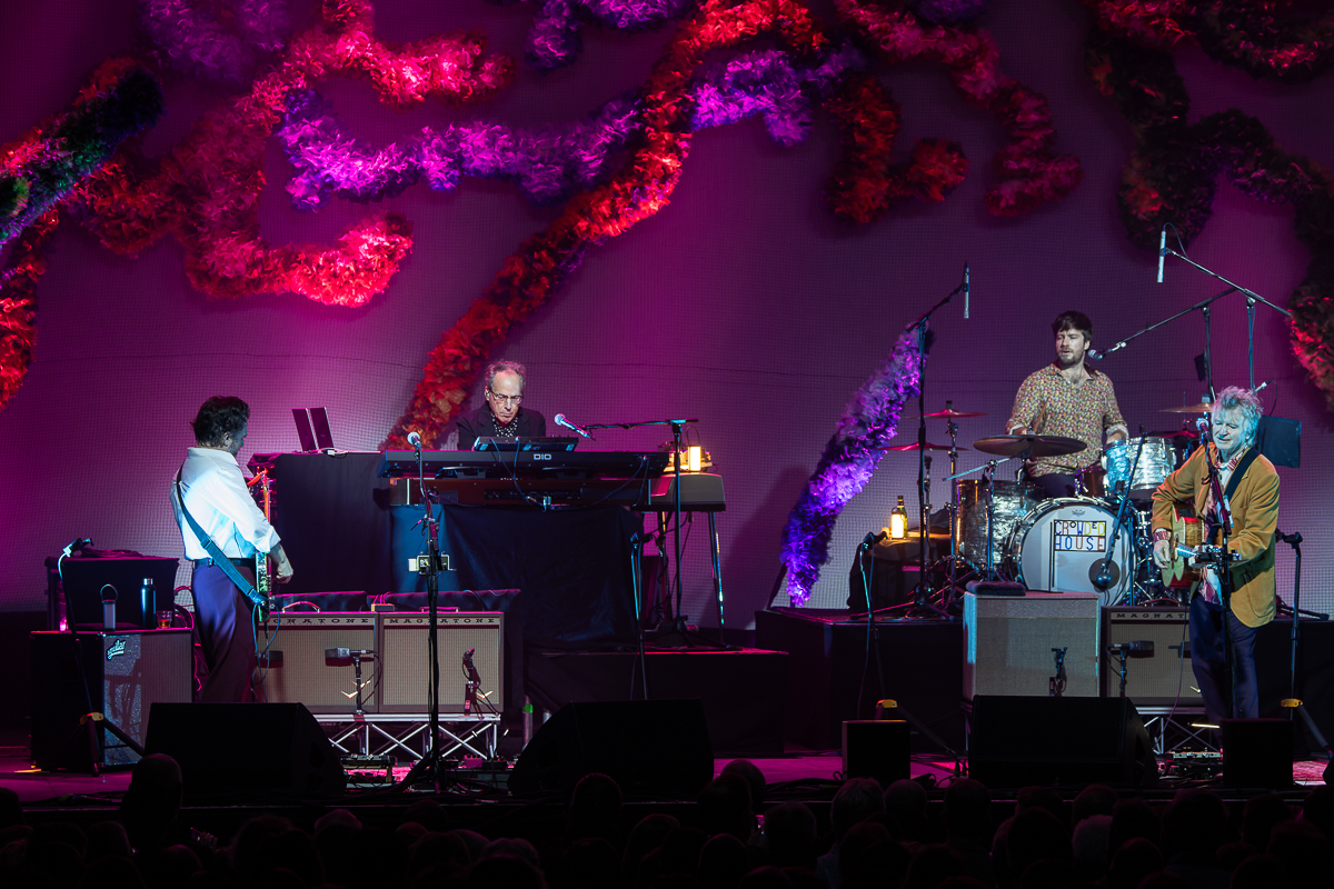 Crowded House @ 013, picture 12, photographed by David Johnson - FrontView Magazine
